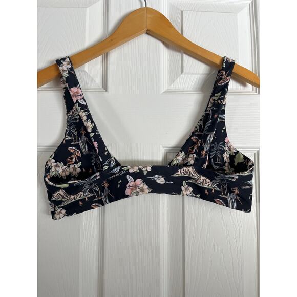 Skatie• ‘Penny’ Bikini Top in KONA Hawaii Print - Picture 5 of 17